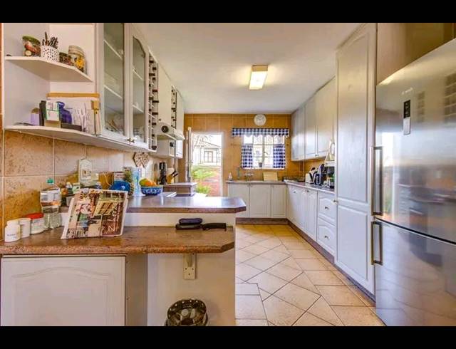 3 BEDROOM HOUSE FOR SALE IN GLEN MARAIS